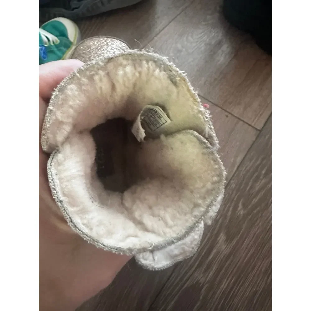 Uggs gold glitter baby boots warm fur lined‎ 4/5
